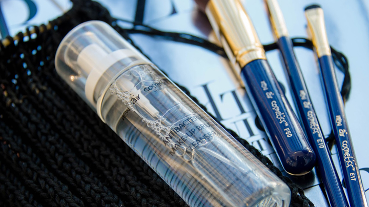 Антибактериальный очиститель кистей для макияжа